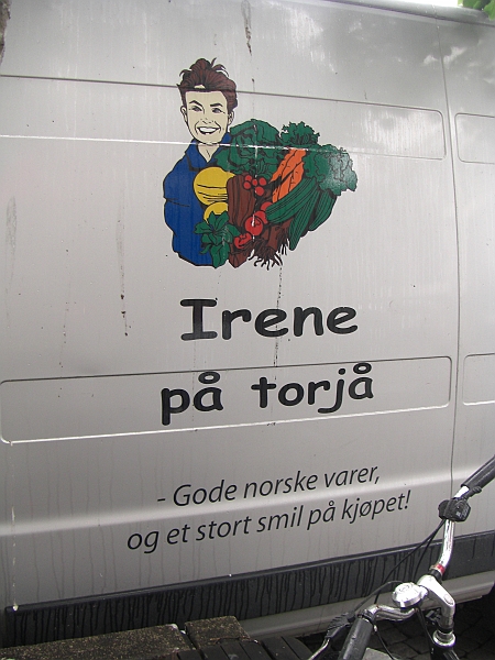 CIMG7511.JPG - oversatt til norsk: Irene p torget