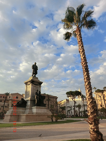 CIMG1645.JPG - Piazza Cavour