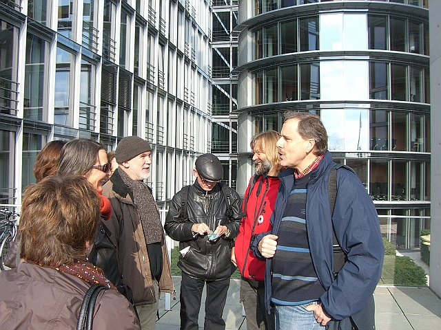 CIMG9023.JPG - Detlef forklarer hvorfor han ikke skal jobbe der